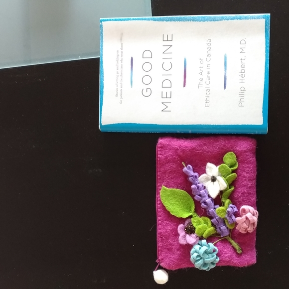 One of a kind pouch - Picture 4 of 4